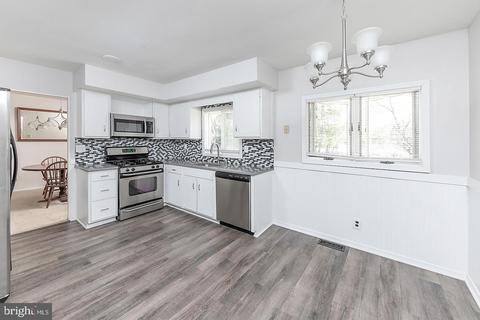 90 Democrat Rd, Mickleton, NJ 08056 photo 6