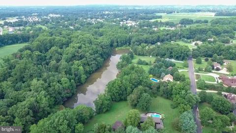 525 Sharp Dr, Mickleton, NJ 08056 photo 2