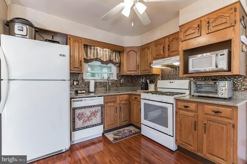 529 Spruce Ave, Pitman, NJ 08071 photo 3