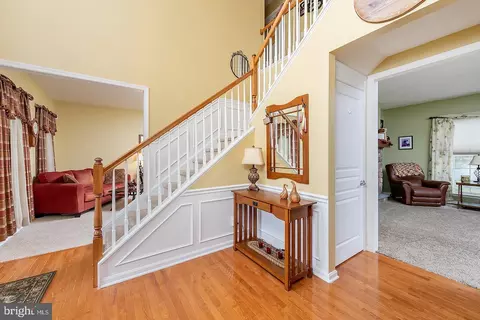 215 Bartlett Dr, Mickleton, NJ 08056 photo 6