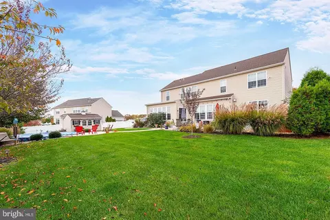 215 Bartlett Dr, Mickleton, NJ 08056 photo 2