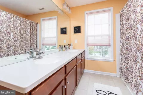 215 Bartlett Dr, Mickleton, NJ 08056 photo 24