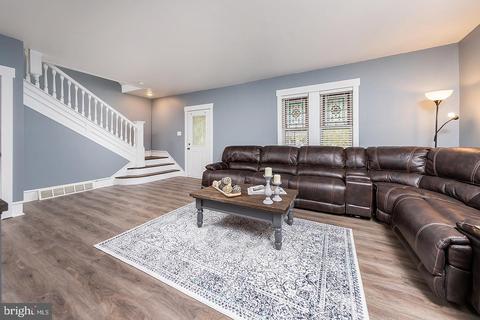 331 E Holly Ave, Pitman, NJ 08071 photo 5