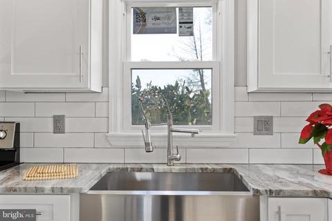 182 Democrat Rd, Mickleton, NJ 08056 photo 2