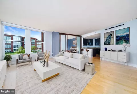 1125 Maxwell Ln #559, Hoboken, NJ 07030