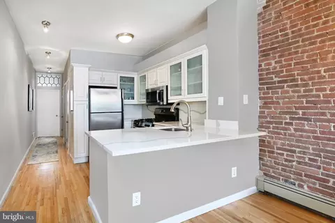 1102 Washington St #6, Hoboken, NJ 07030