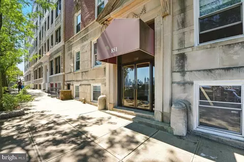 851 John F Kennedy Blvd E #E1, Weehawken, NJ 07086