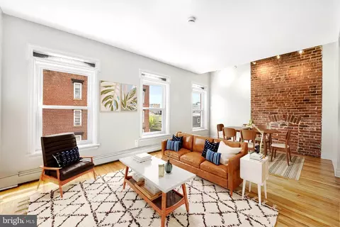 264 7th St #3, Hoboken, NJ 07030