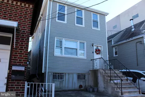 6904 Jackson St, West New York, NJ 07093