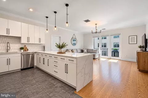 1301 Adams St #402, Hoboken, NJ 07030