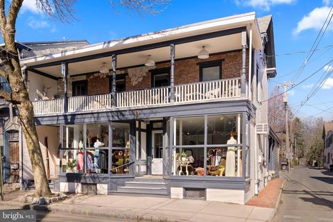 14 Church St, Lambertville, NJ 08530