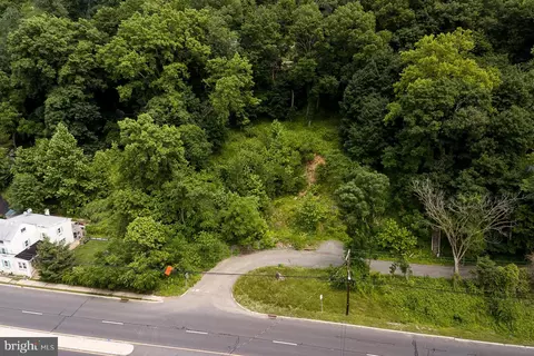 2 4 Weeden St, Lambertville, NJ 08530