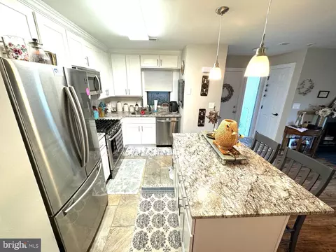 27 Sam Bonnell Dr, Clinton, NJ 08809