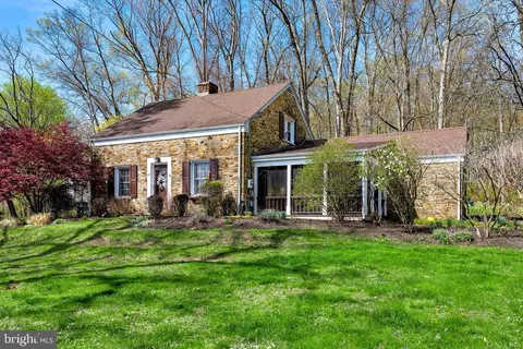 223 Lambertville Hqts Rd, Stockton, NJ 08559
