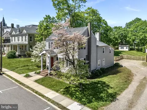 16 E Main St, Flemington, NJ 08822