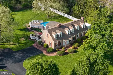 60 Rocktown Rd, Ringoes, NJ 08551