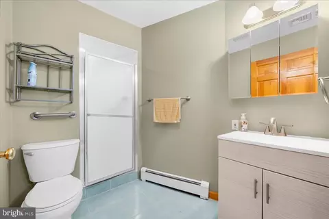Bath - 591 Route 579, Hampton, NJ 08827 photo 6 of 6