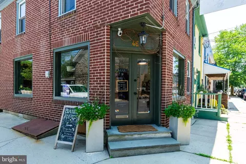 46 S Main St, Lambertville, NJ 08530