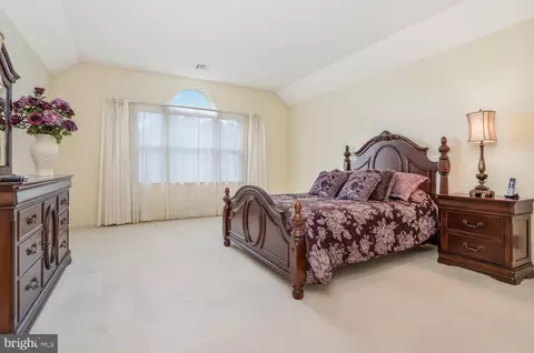 Bedroom - 4 Wheatfield Rd, Flemington, NJ 08822 photo 4 of 5