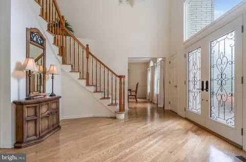 Entry Way - 4 Wheatfield Rd, Flemington, NJ 08822 photo 1 of 2
