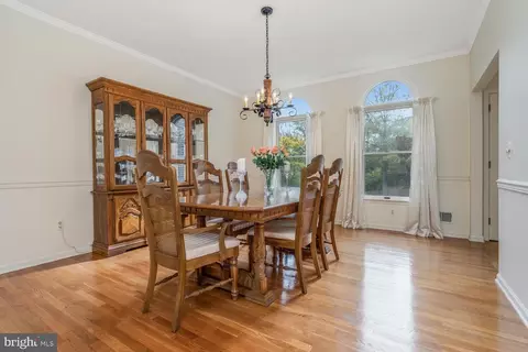 Dining - 4 Wheatfield Rd, Flemington, NJ 08822 photo 2 of 3
