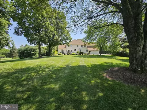 Exterior - 4 Wheatfield Rd, Flemington, NJ 08822 photo 12 of 12