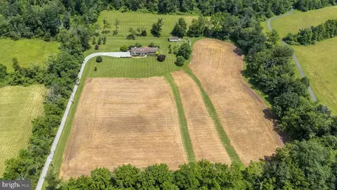 13 Reading Rd, Stockton, NJ 08559