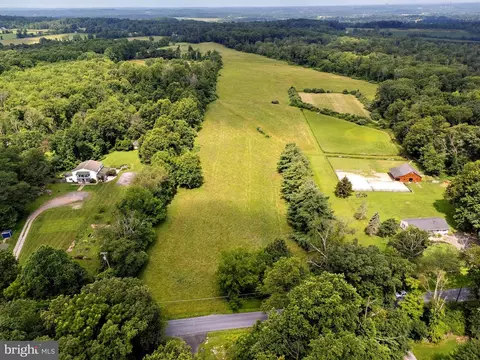 85 Linvale Rd, Ringoes, NJ 08551