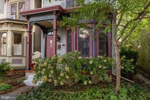192 George St, Lambertville, NJ 08530