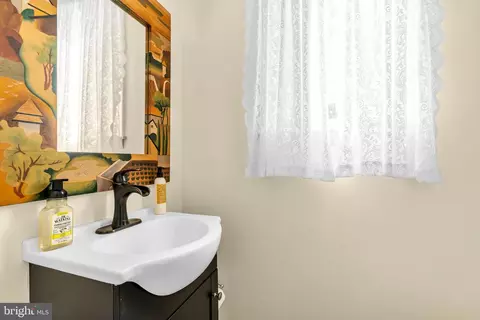 70 Mackenzie Rd, Hampton, NJ 08827 photo 35