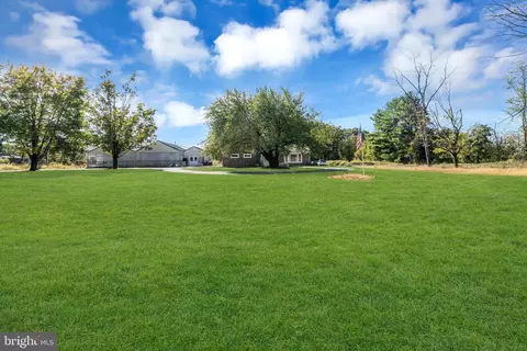 70 Mackenzie Rd, Hampton, NJ 08827 photo 2