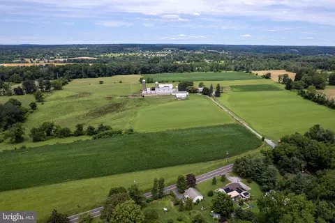 960 Sergeantsville Rd, Stockton, NJ 08559
