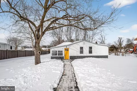 58 Belvidere Ave, Lambertville, NJ 08530