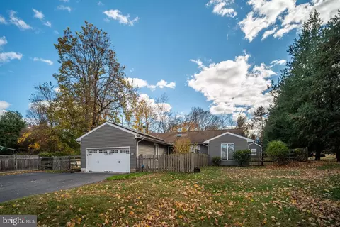 103 Highland Ave, Lambertville, NJ 08530