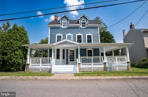 86 Kingwood Stockton Rd, Stockton, NJ 08559