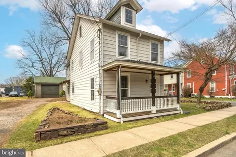 237 N 241 N Main St, Lambertville, NJ 08530