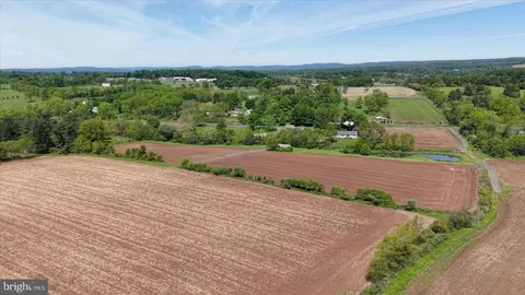 441 Pittstown Rd, Pittstown, NJ 08867