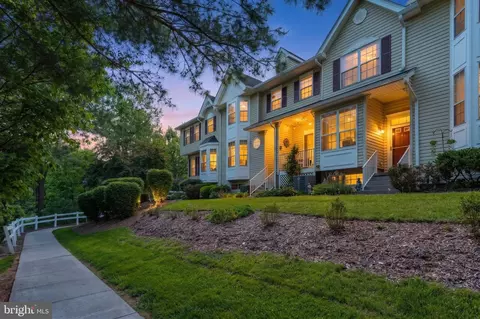 18 Kentworth Ct, Flemington, NJ 08822