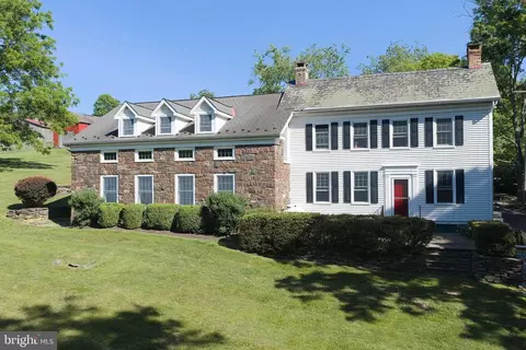 169 Warsaw Rd, Frenchtown, NJ 08825