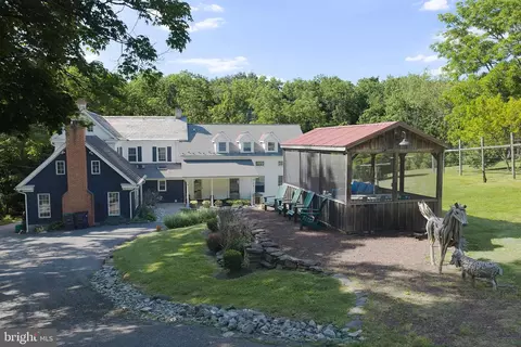 169 Warsaw Rd, Frenchtown, NJ 08825