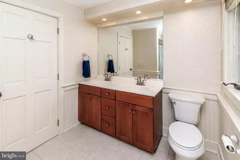 Bath - 35 Worman Rd, Stockton, NJ 08559 photo 5 of 7
