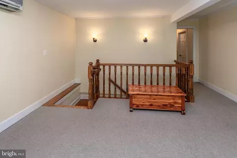 Entry Way - 35 Worman Rd, Stockton, NJ 08559 photo 9 of 10