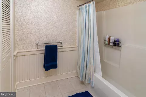 Bath - 35 Worman Rd, Stockton, NJ 08559 photo 4 of 7