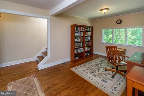 Entry Way - 35 Worman Rd, Stockton, NJ 08559 photo 4 of 10