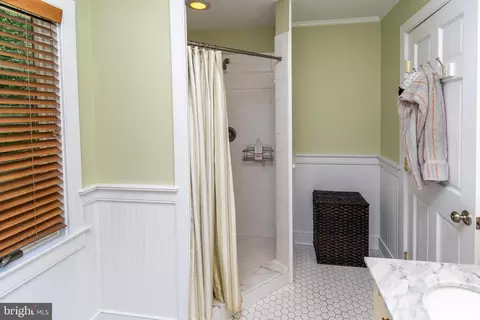 Bath - 35 Worman Rd, Stockton, NJ 08559 photo 3 of 7