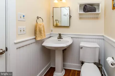 Bath - 35 Worman Rd, Stockton, NJ 08559 photo 1 of 7