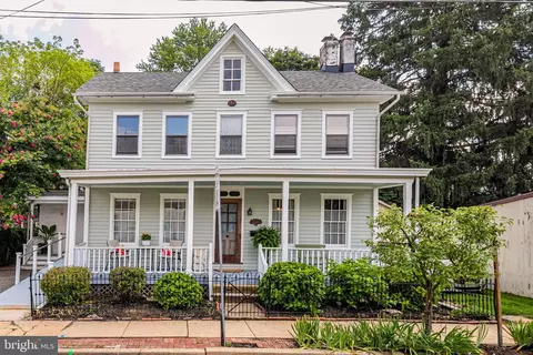 170 George St, Lambertville, NJ 08530