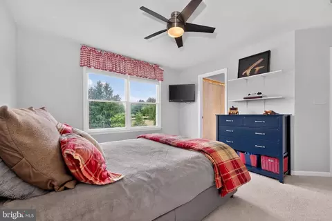 Bedroom - 4 Riverview Ct, Ringoes, NJ 08551 photo 5 of 6