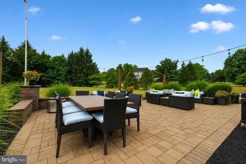 Exterior - 4 Riverview Ct, Ringoes, NJ 08551 photo 7 of 12