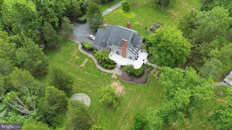 136 Rocktown-lamb Rd, Lambertville, NJ 08530